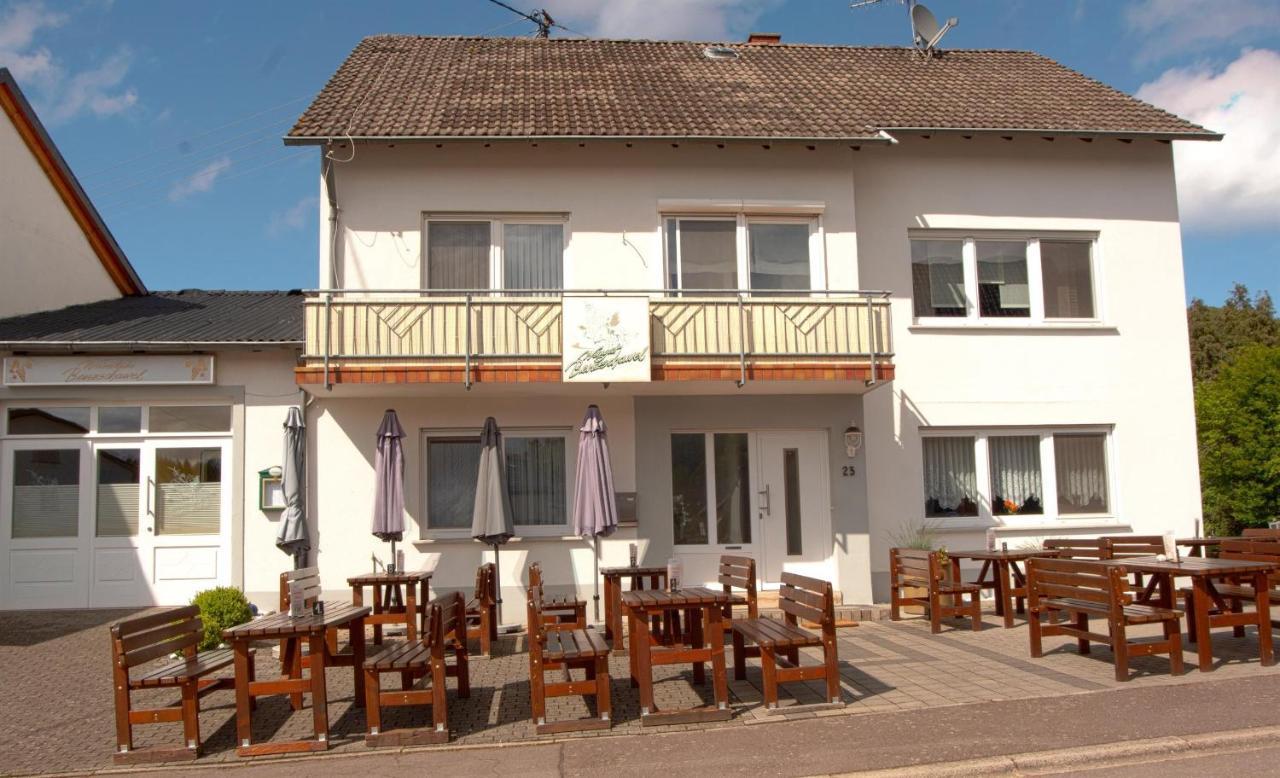 Weinstube Johann Benzschawel Apartment Irsch